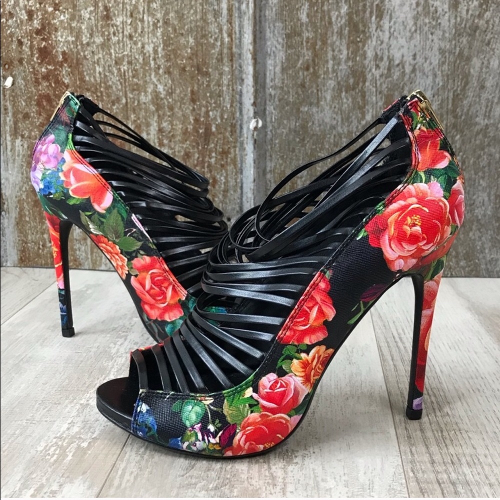 STEVE MADDEN Messy Strappy Floral Peep Toe Heel 9